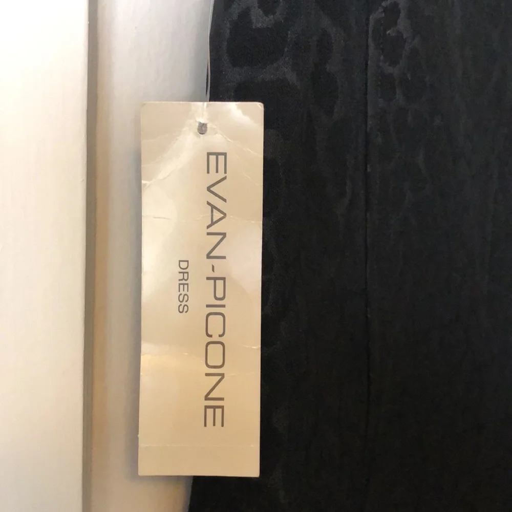 Evan-Picone Black Leopard Sheath Dress Structured Lined Buckle Detail LBD 12 NEW - Picture 9 of 14